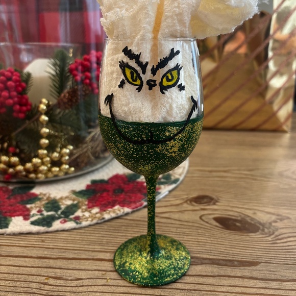 Hand Painted Grinch Wine Glass - Picture 1 of 4